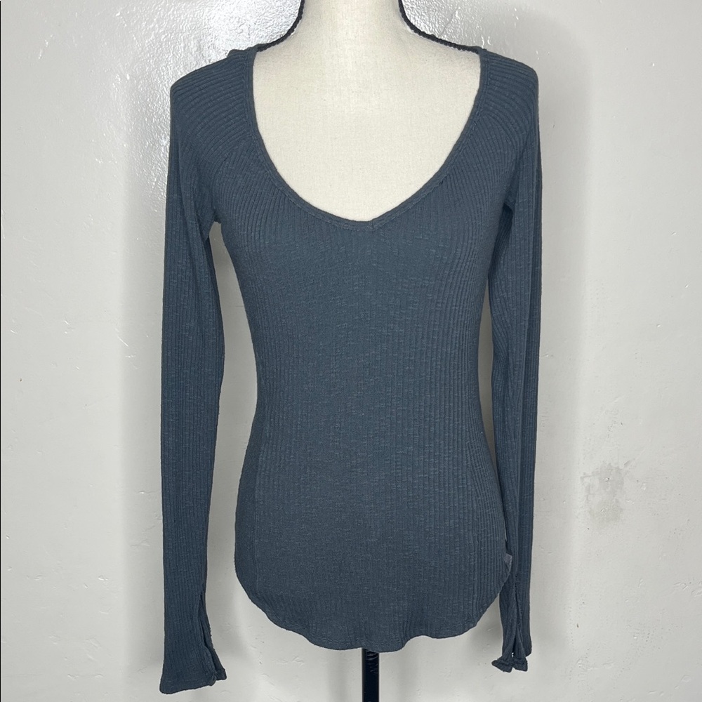 Free People Women's Gray Ribbed Long Split Sleeve Top